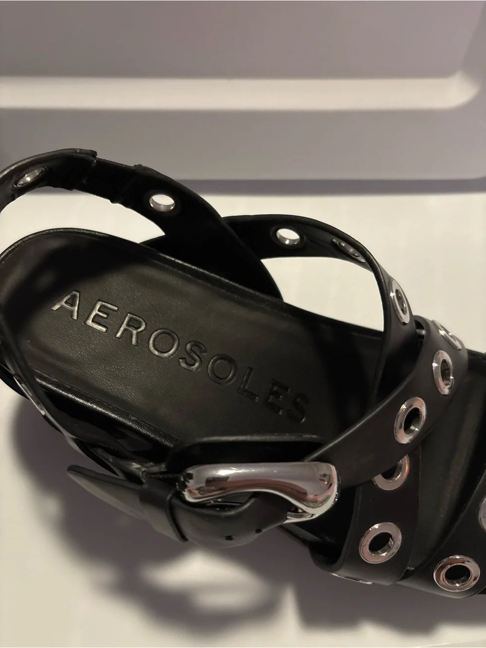AEROSOLES Black Leather Cross-Strap Grommet Playform Sandals